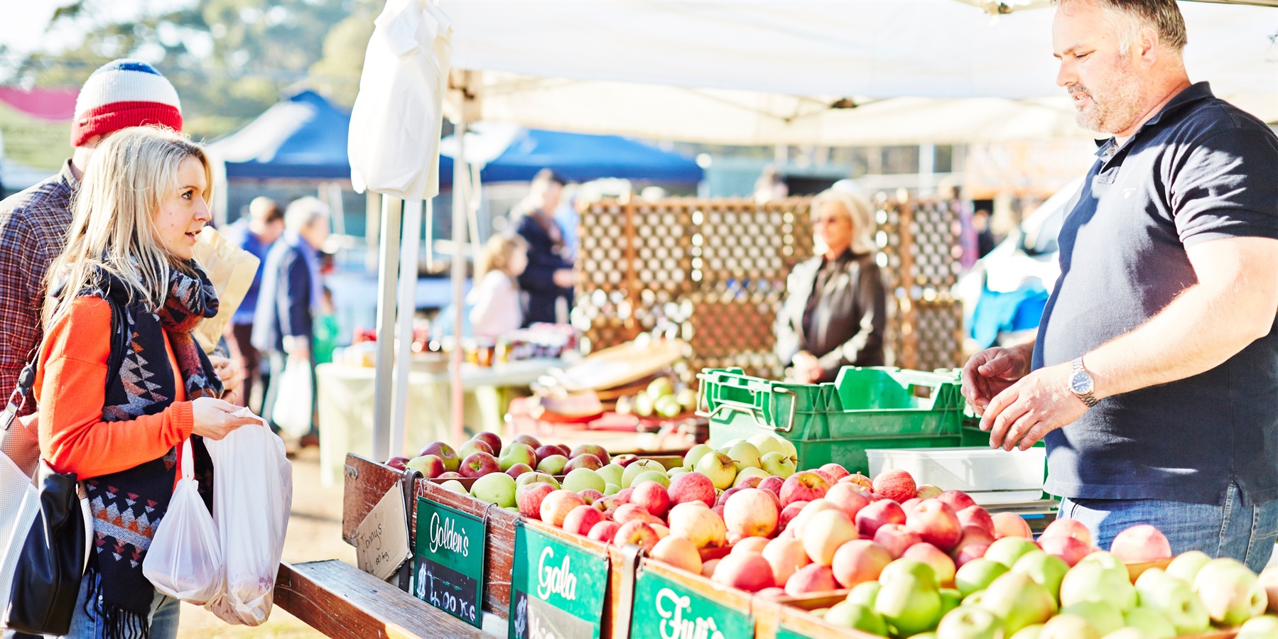 Apples and Market